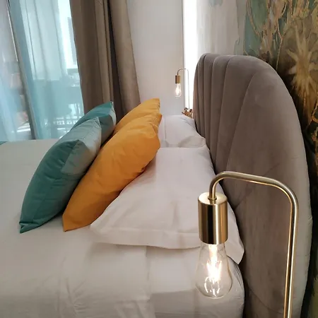 Spring House ポンペイ