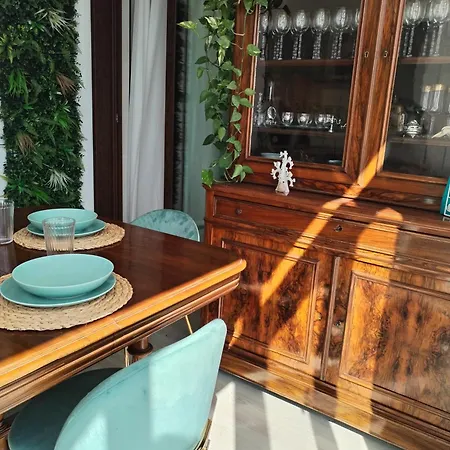 Spring House Apartment